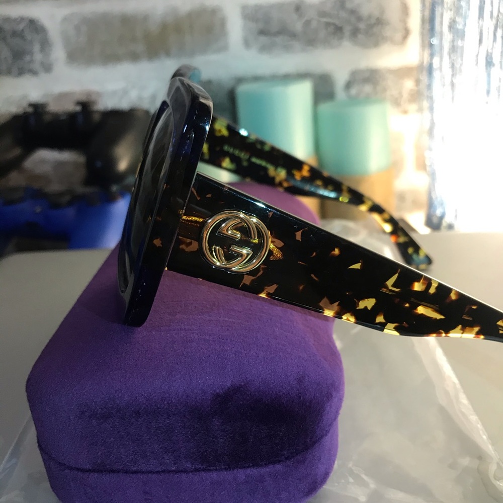 ❌SOLD Gucci Sunglasses - Picture 3 of 11
